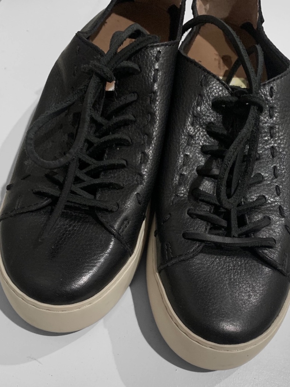 Frye Lena Low Black Leather Oxford Sneakers Lace-Up Shoes Women's 6 M - Picture 3 of 8